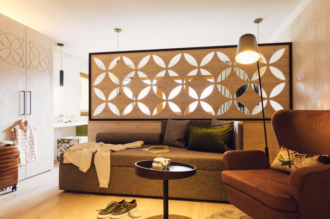 Hotel Jaegerhof Zams Εξωτερικό φωτογραφία