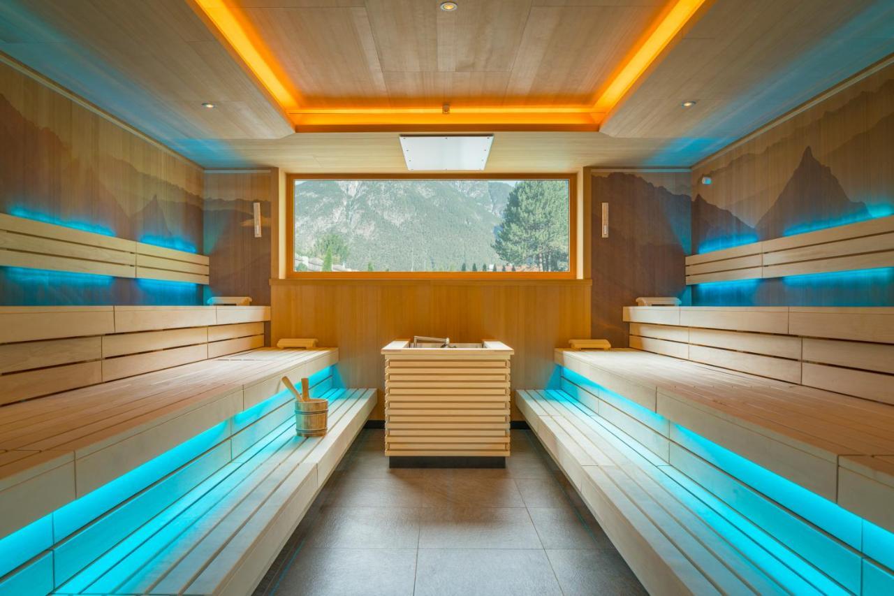Hotel Jaegerhof Zams Εξωτερικό φωτογραφία